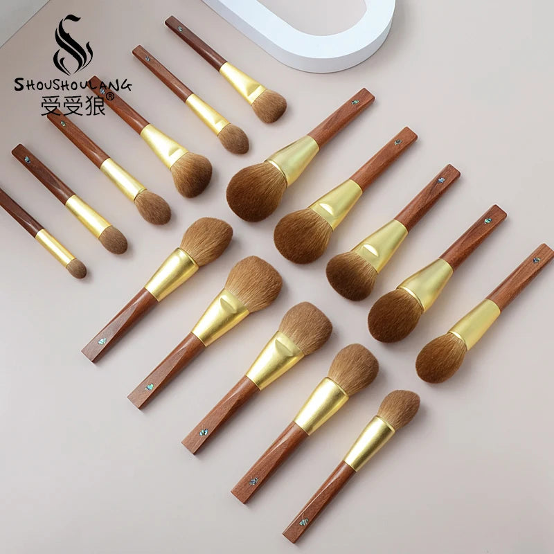 Soft Saibikoho Goat Hair Makeup Brush 1PC Shoushoulang High-end Hand Crafted Blush Contour Brush Rosewood Handle Makeup Brush