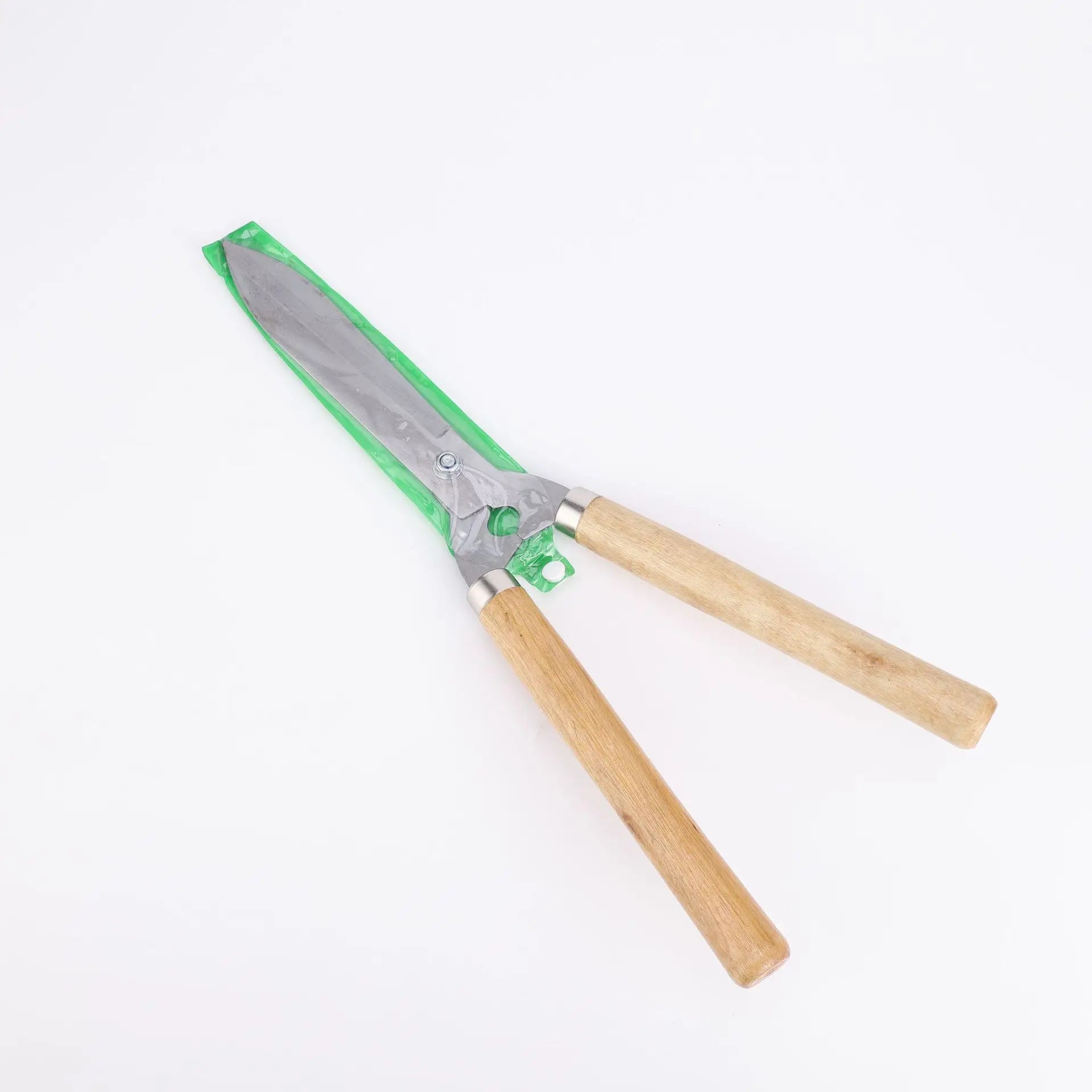 Garden scissors, hedge cutting, green lawn trimming, pruning, flower cutting, tree branches, , retractable large scissors