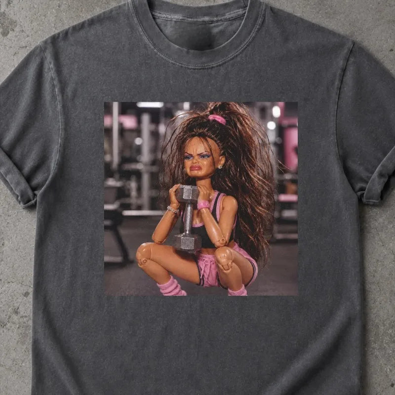 Fitness Doll Face Emoji T-shirt: Satirical and Humorous Fitness Doll Pattern T-shirt Summer Edition, Casual Men's T-shirt CB DROPSHIPPING