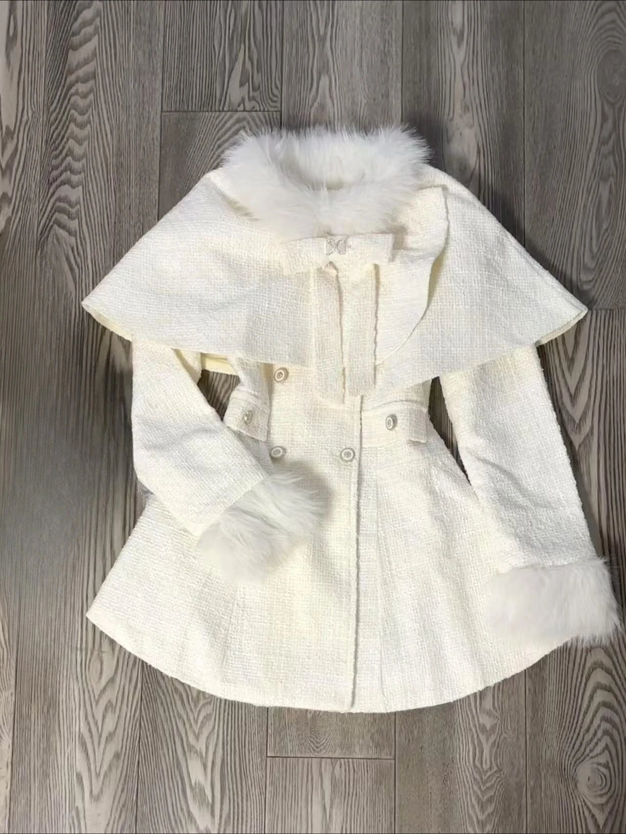 Japanese Kawaii Coat Cloak Faux Fur Collar Long Sleeve Tops Women Casual Lolita Bow Button Jackets Warm Sweet Women Clothing