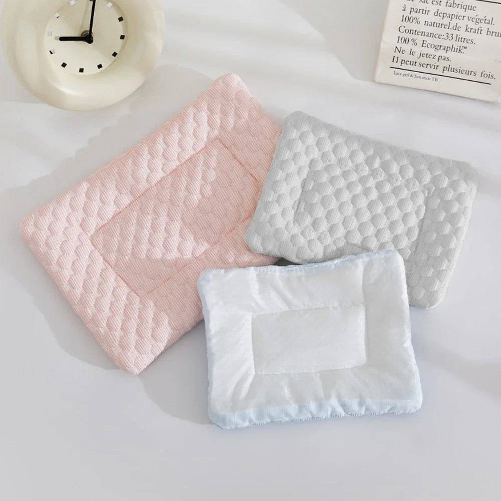 1 PC Summer Cooling Pet Mat Soft Breathable Self-Cooling Blanket Mat for Small Animal Hamster Guinea Pigs Chinchillas Rat Rabbit CB DROPSHIPPING