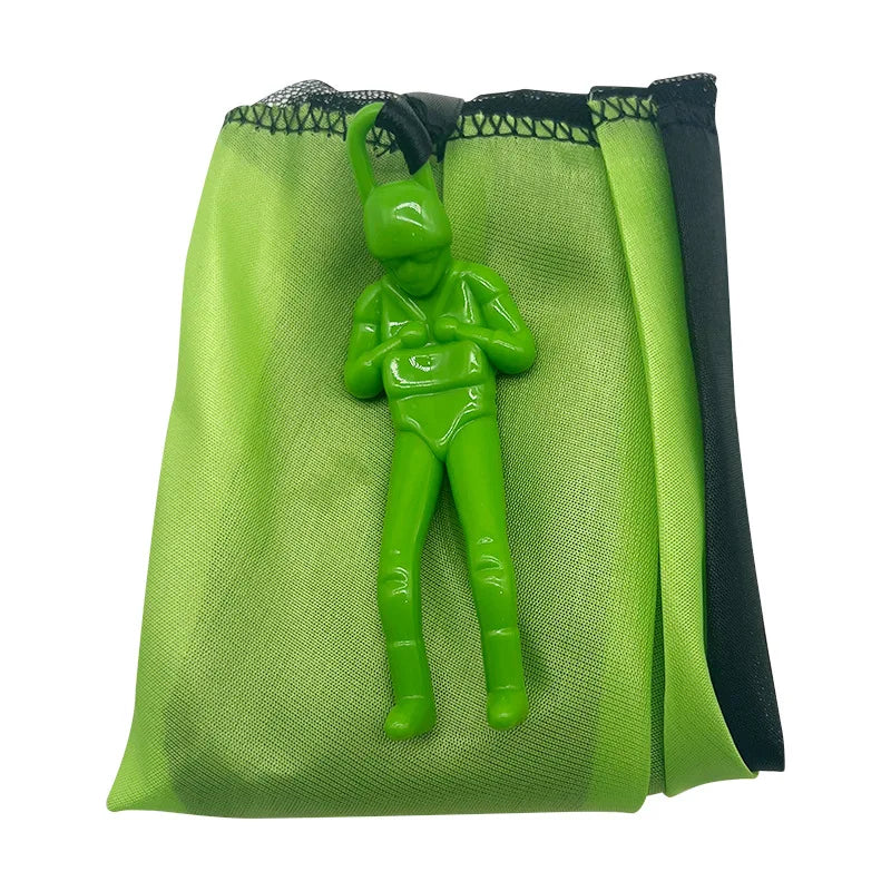 1pcs Hand Throwing Parachute Outdoor Funny Toys Game Play Toys for gift Parachute Sport with Mini Soldier Toys