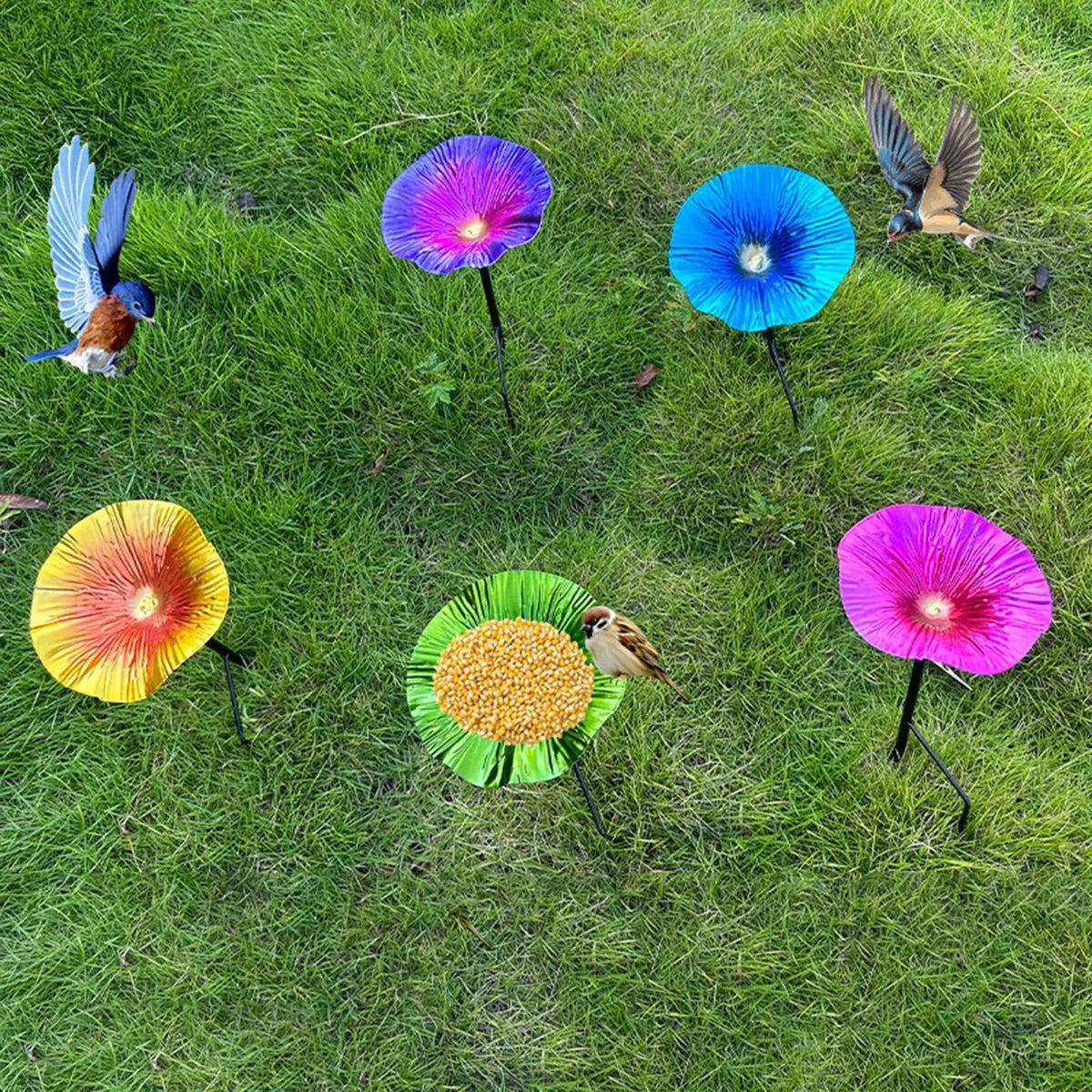 Garden Bird Bath with Detachable Pole And Ground Stake for Bird Feeders