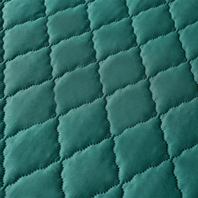 A Soft, Luxurious, High-Quality Mattress Cover  That Is Breathable and Cool, Liquid/Stain Resistant. a Mother's Day Family Gift. Machine Washable. Features Tight Elastic Edging, Pet-Friendly,