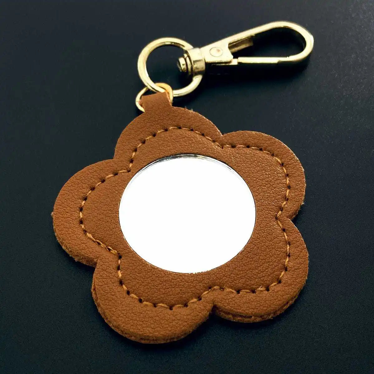 Simple Leather Hanging Keyring Small Mirror Key Chain Ring Bag Pendant for Gift Car Packet Keychain Cute Makeup Flower Shaped