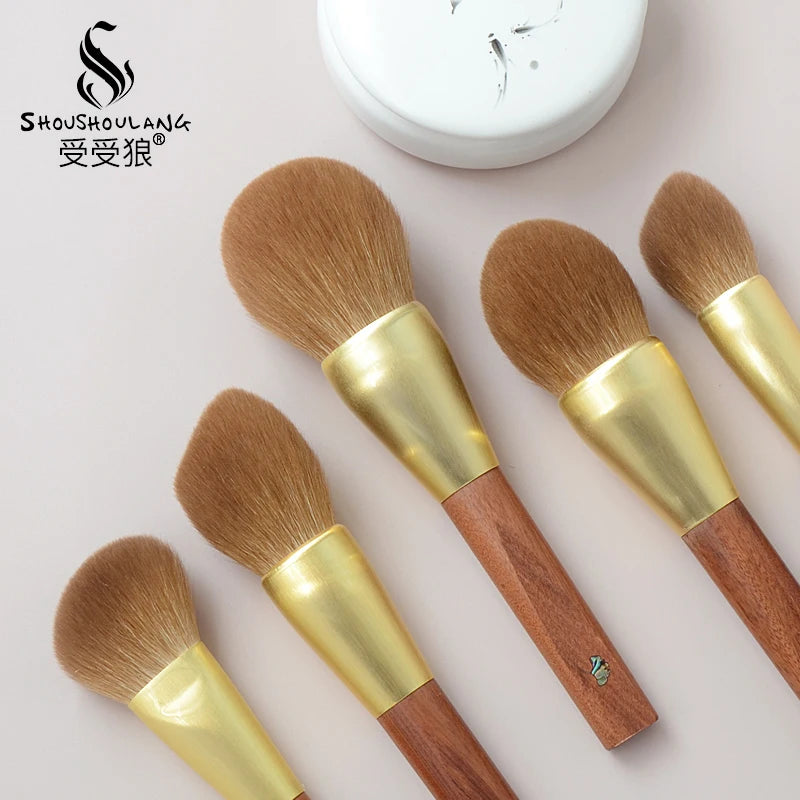 Soft Saibikoho Goat Hair Makeup Brush 1PC Shoushoulang High-end Hand Crafted Blush Contour Brush Rosewood Handle Makeup Brush